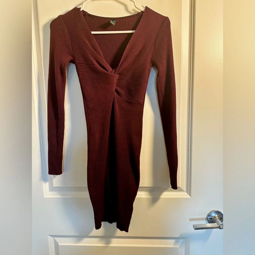 Windsor Burgundy Deep Maroon Red Twist Front Ribbed Knit Mini Dress - Picture 5 of 7